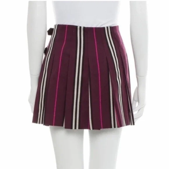 Burberry pleated wrap skirt 8